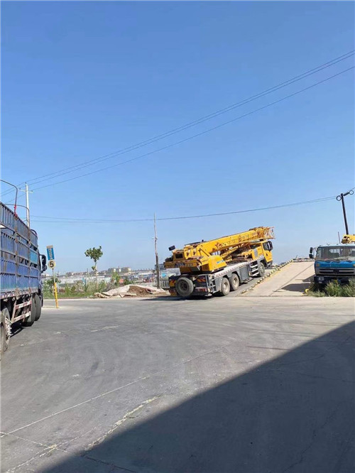 肃北25吨吊车的租赁价格大概是多少？