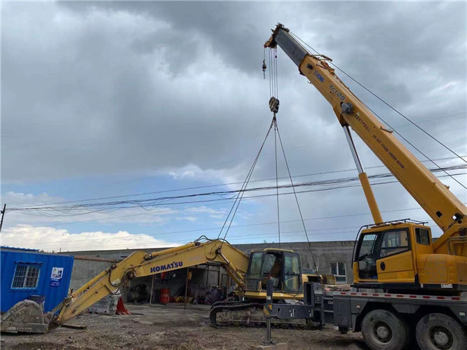 肃北25吨吊车的工作半径是多少？