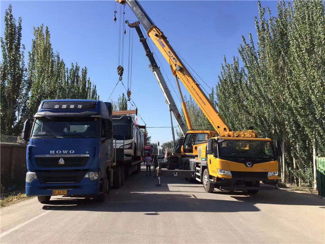 肃北“省油又稳当”—— 吊车的 “智能节能” 技术